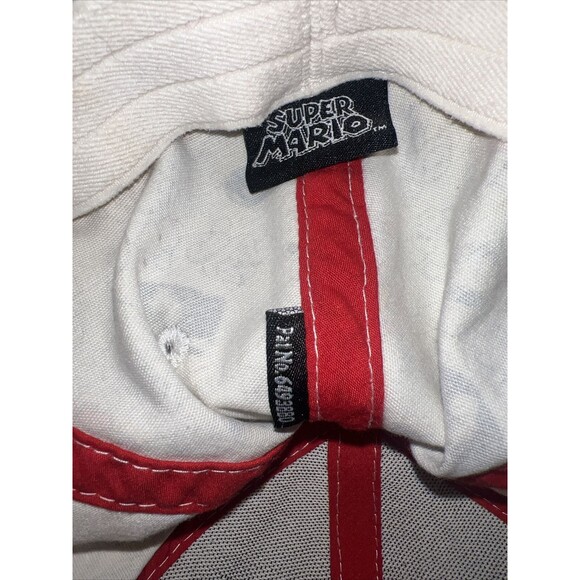 Super Mario Cap Flex Fitted White Mario Embroidered Med/Lg - Picture 10 of 11